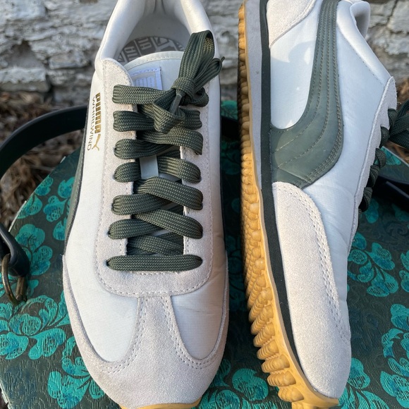 Puma Men's Whirlwind Classic Marshmallow- Thyme White and Green Sneakers - Picture 2 of 12